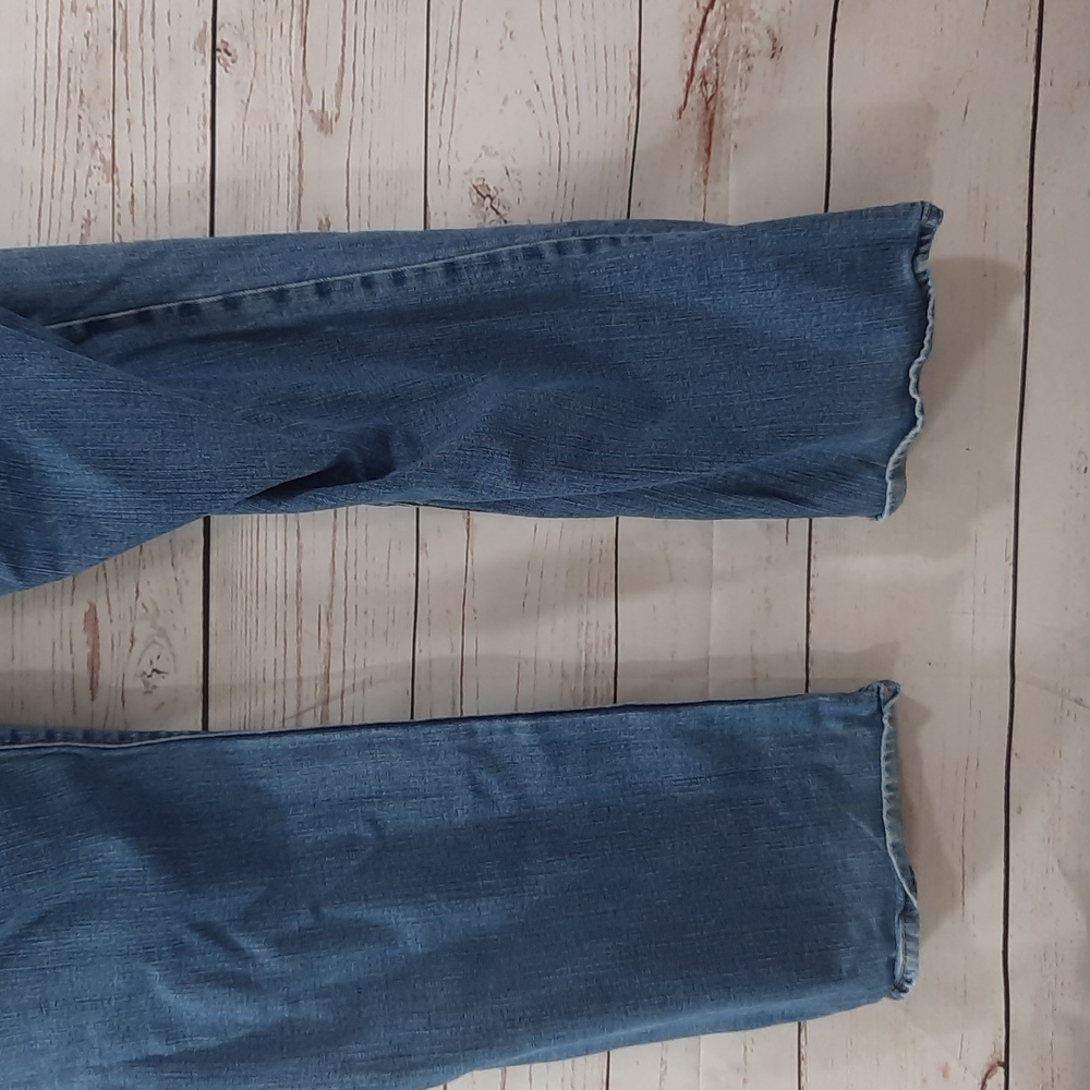 Old Navy Jeans - Picture 6 of 6